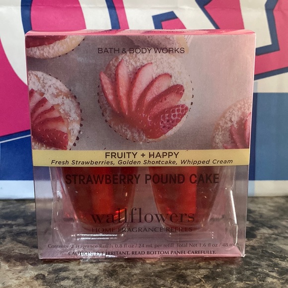 Bath & Body Works Other - Bath & Body Works strawberry pound cake wallflowers